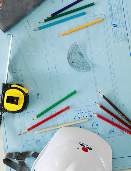 磨機(jī)銷售部、研發(fā)工程師親赴客戶生產(chǎn)現(xiàn)場，針對場地和以往生產(chǎn)中存在的問題，制定了又環(huán)保的生產(chǎn)設(shè)計方案，以扎實的技術(shù)實力、品質(zhì)良好的設(shè)備質(zhì)量和專業(yè)周到的服務(wù)成為長興縣粉體行業(yè)磨機(jī)設(shè)備的供應(yīng)商。