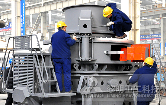 黎明重工科技-逆勢前行 高成長為行業(yè)注入強(qiáng)心劑